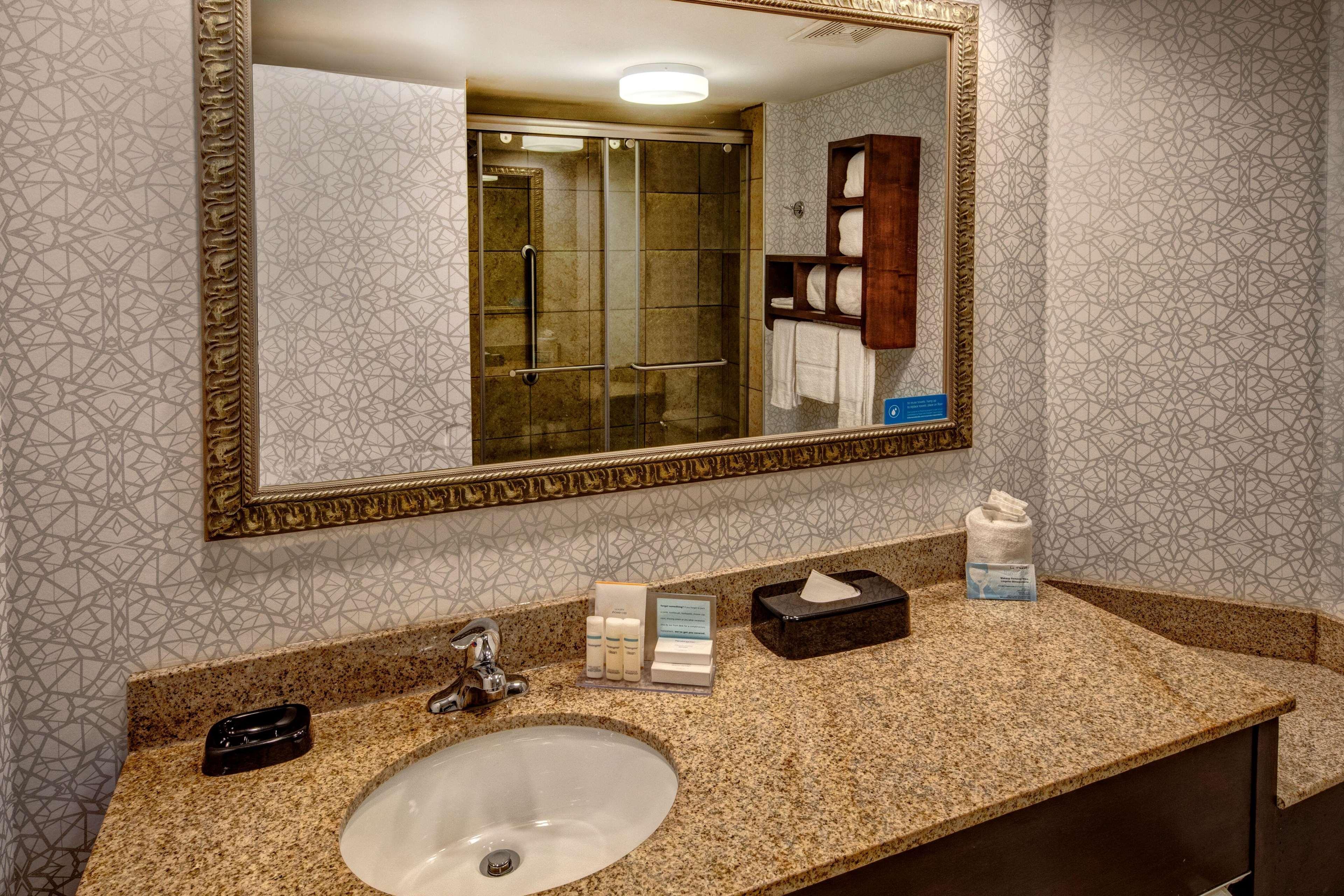 Hampton Inn Роки Маунт Екстериор снимка